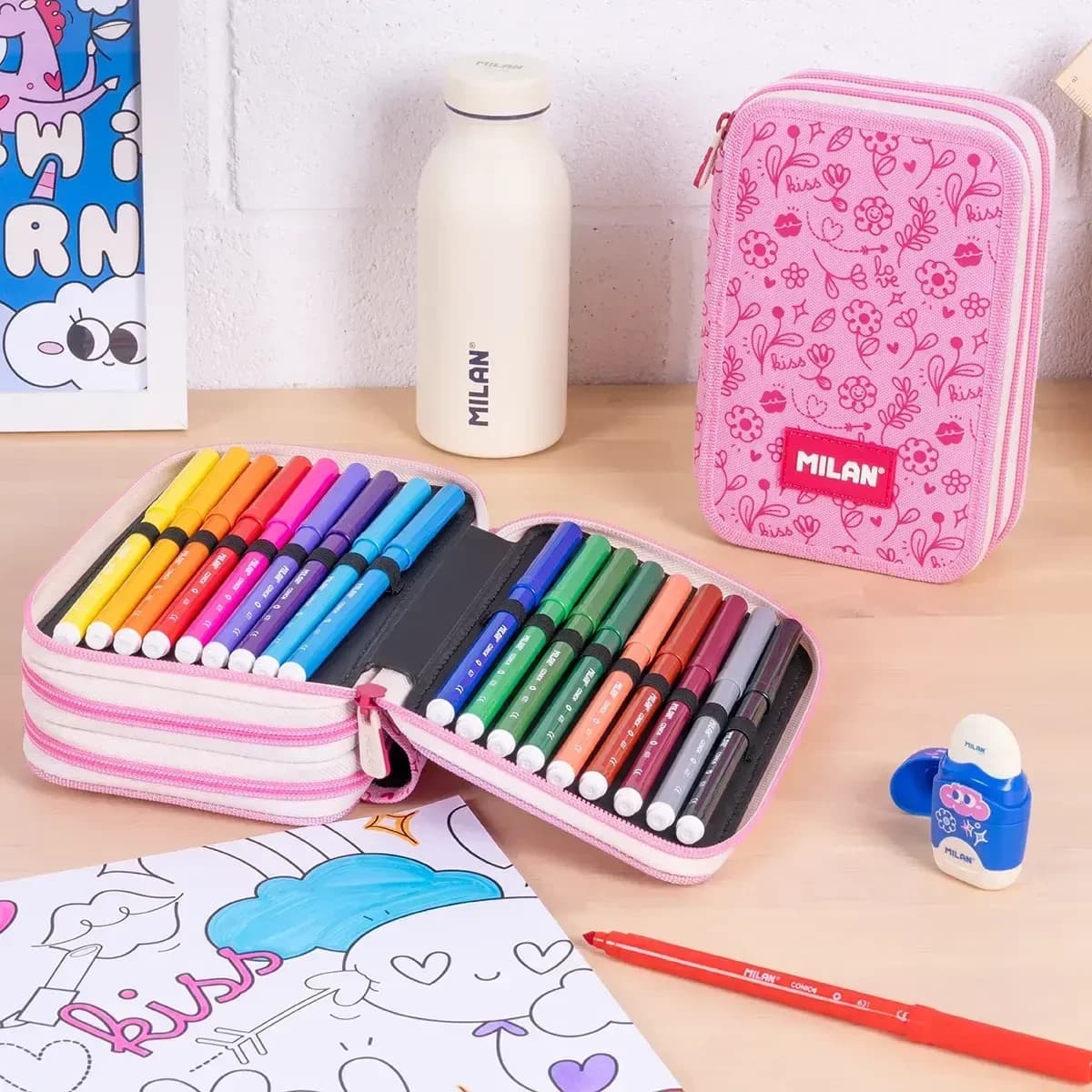 Plumier 3 pisos con contenido FLOWICORNS rosa 2.webp